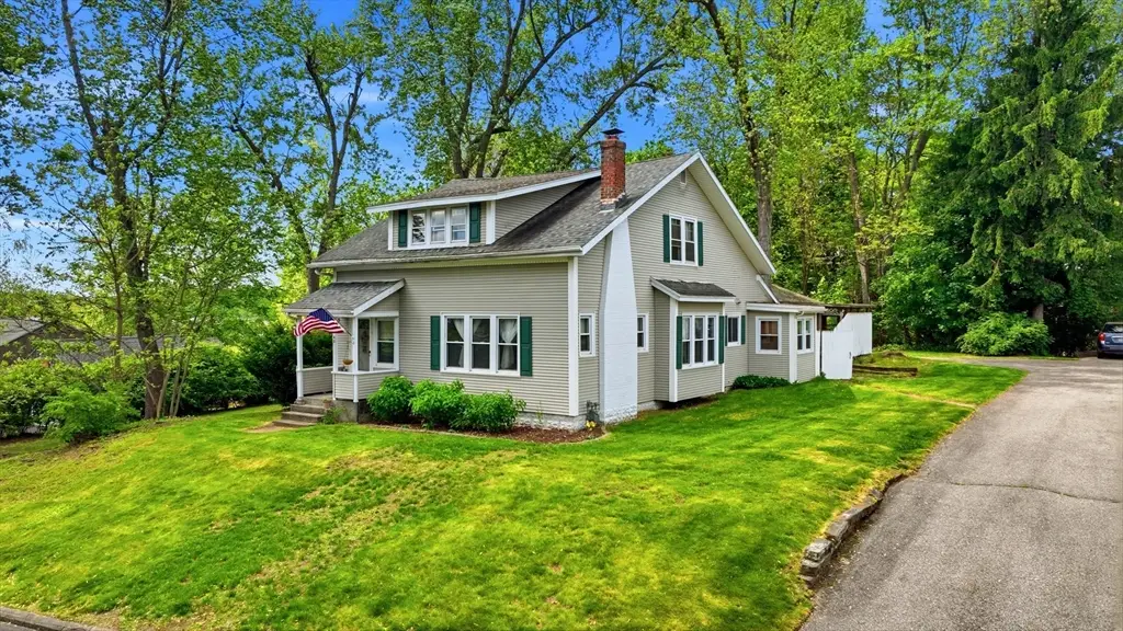 40 Fairview St, East Longmeadow, MA 01028 - #1