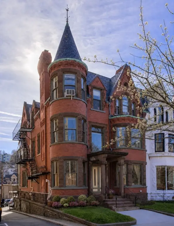 1575 Beacon St #3R, Brookline, MA 02446 - #1