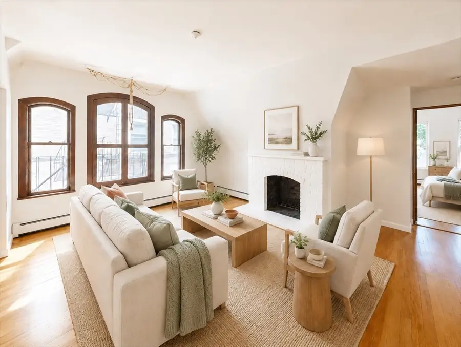 1575 Beacon St #3R, Brookline, MA 02446 - #2