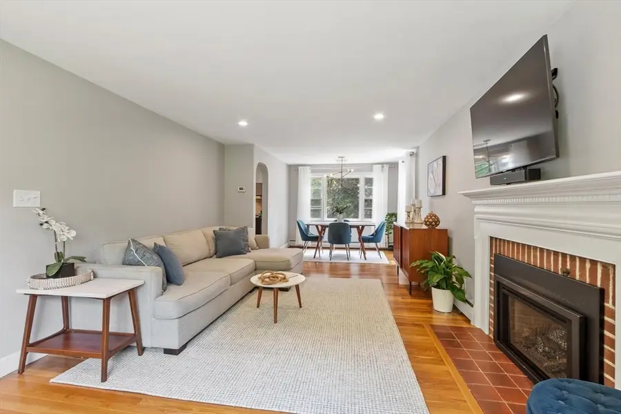 517 Pearl St, Reading, MA 01867 - #2