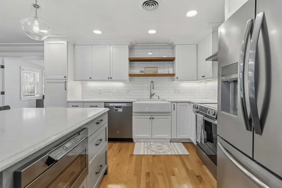27 Sun Valley Dr, Braintree, MA 02184 - #3