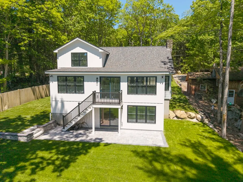 39 Lakeview Dr, Nottingham, NH 03290 - #1
