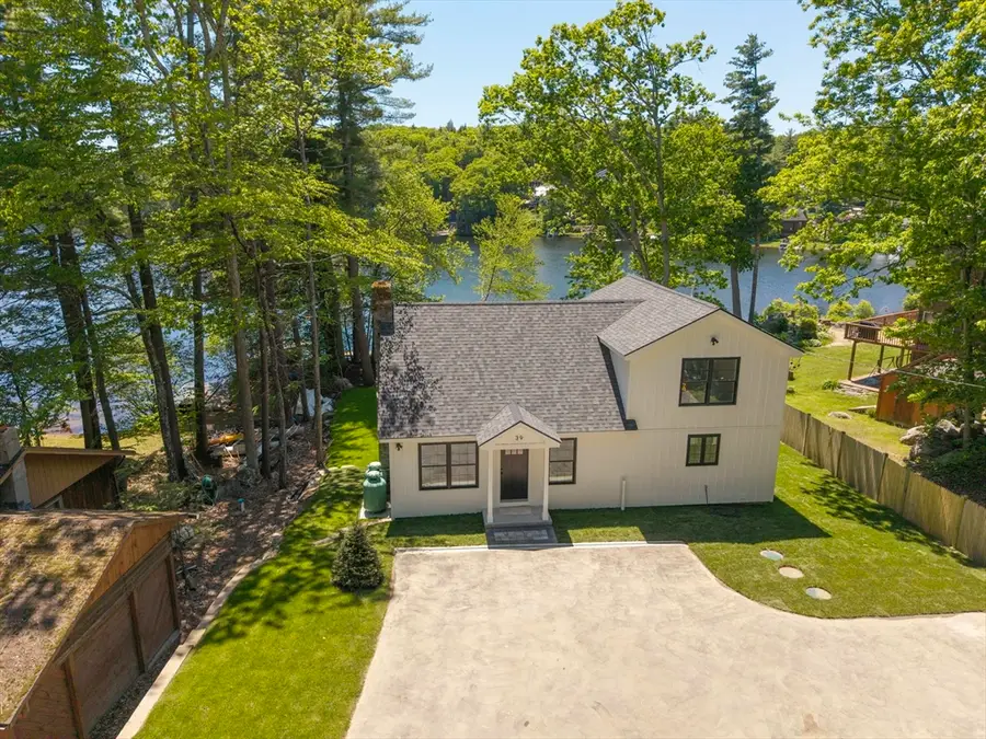 39 Lakeview Dr, Nottingham, NH 03290 - #2