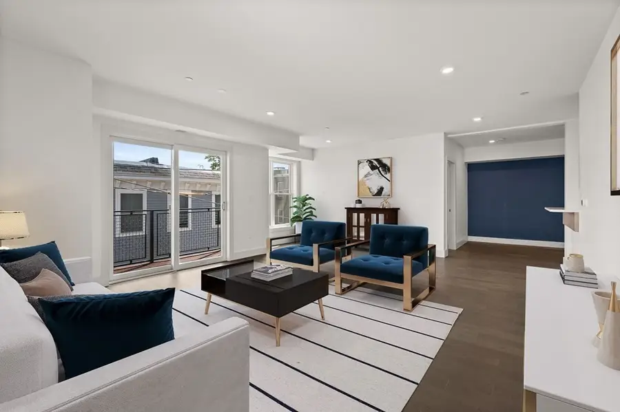 410 W Broadway #305, Boston, MA 02127 - #2