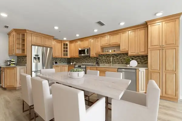 6 Canal Park #605, Cambridge, MA 02141