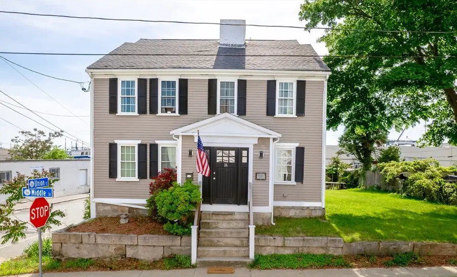 16 Middle St, Fairhaven, MA 02719 - #2