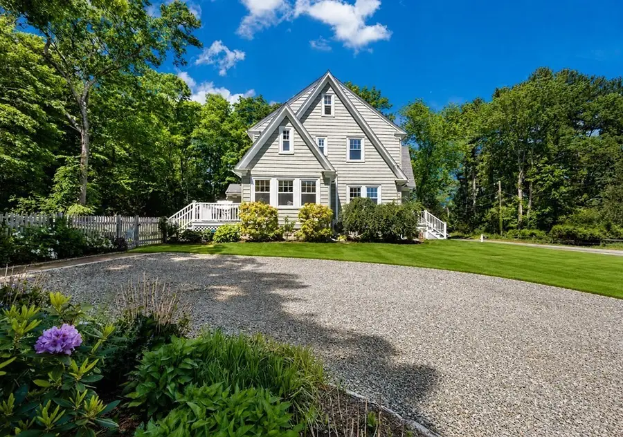 270 Elm St, Walpole, MA 02081 - #3