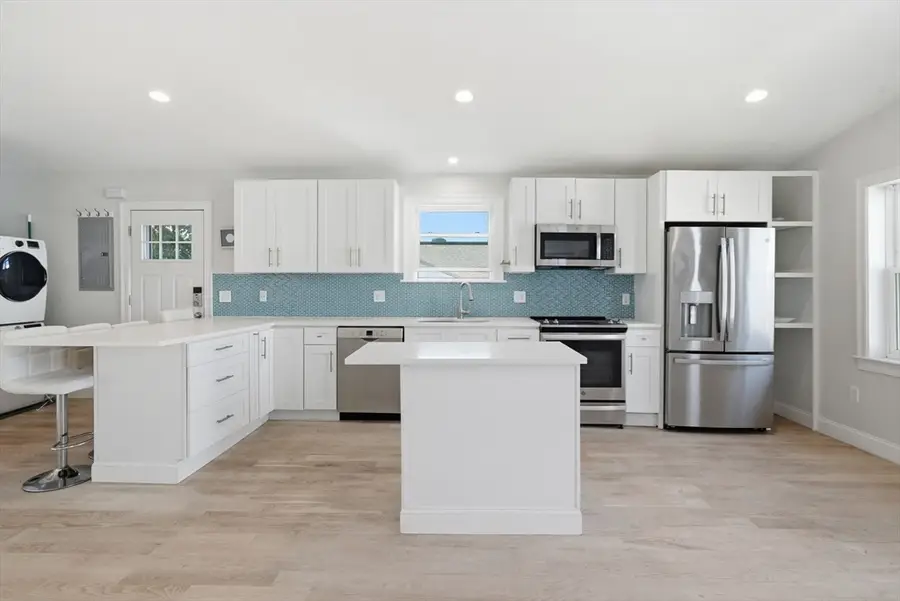 34 Underhill St #4, Winthrop, MA 02152 - #3
