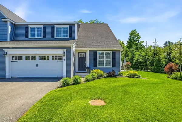 7 Cain Cir #7, Southborough, MA 01772