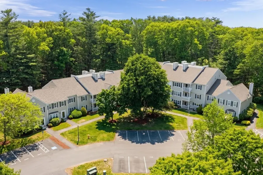 400 Brookside Dr #E, Andover, MA 01810 - #3