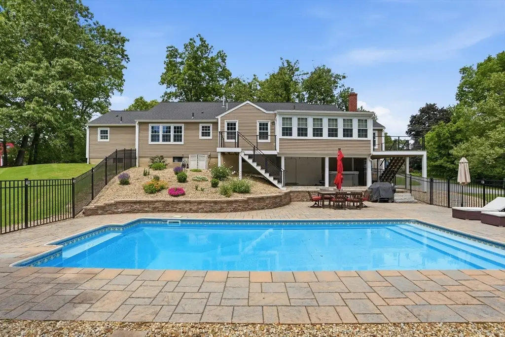 196 Foster St, Littleton, MA 01460 - #1