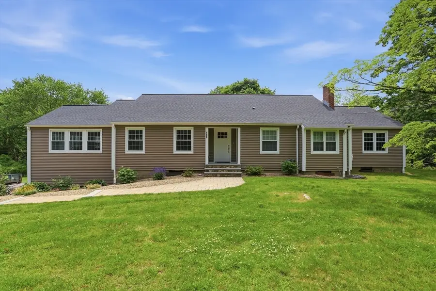 196 Foster St, Littleton, MA 01460 - #3