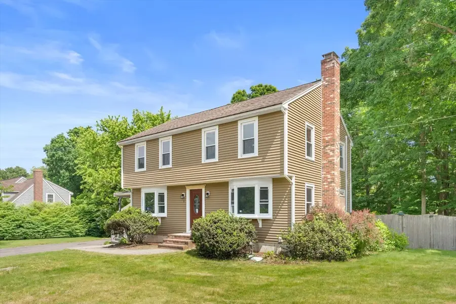 5 Tuckoosa Cir, Bridgewater, MA 02324 - #3