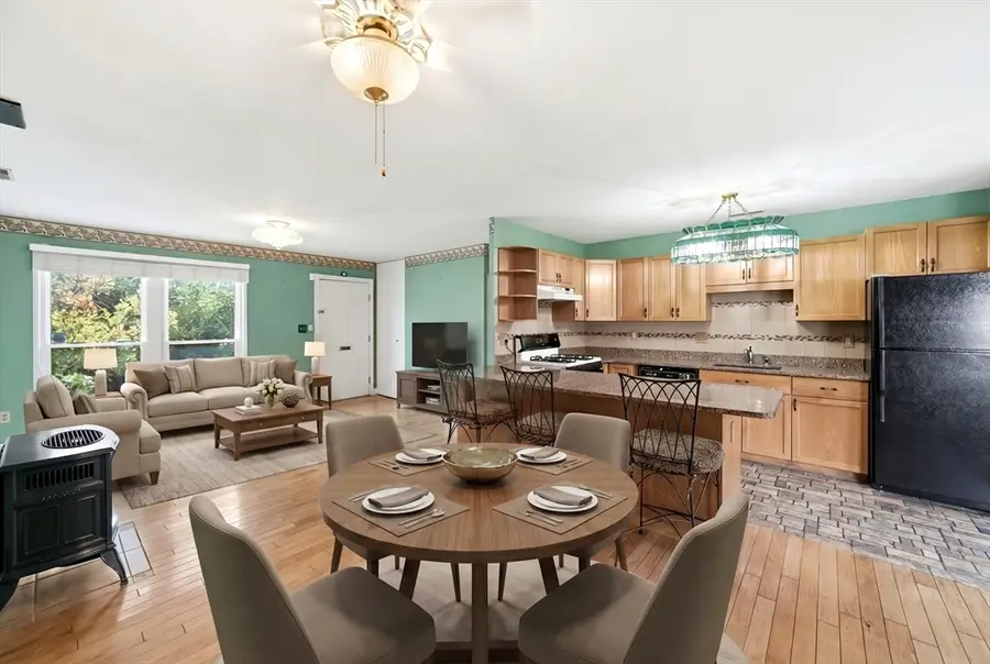 248 Hilldale Ave, Haverhill, MA 01832 - #3