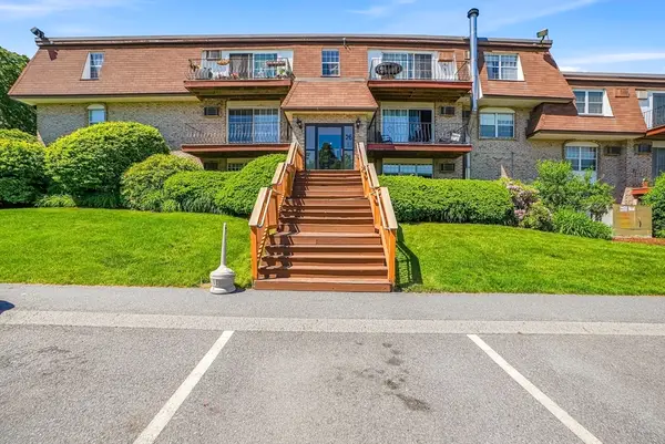 26 Williamsburg Ct #12, Shrewsbury, MA 01545