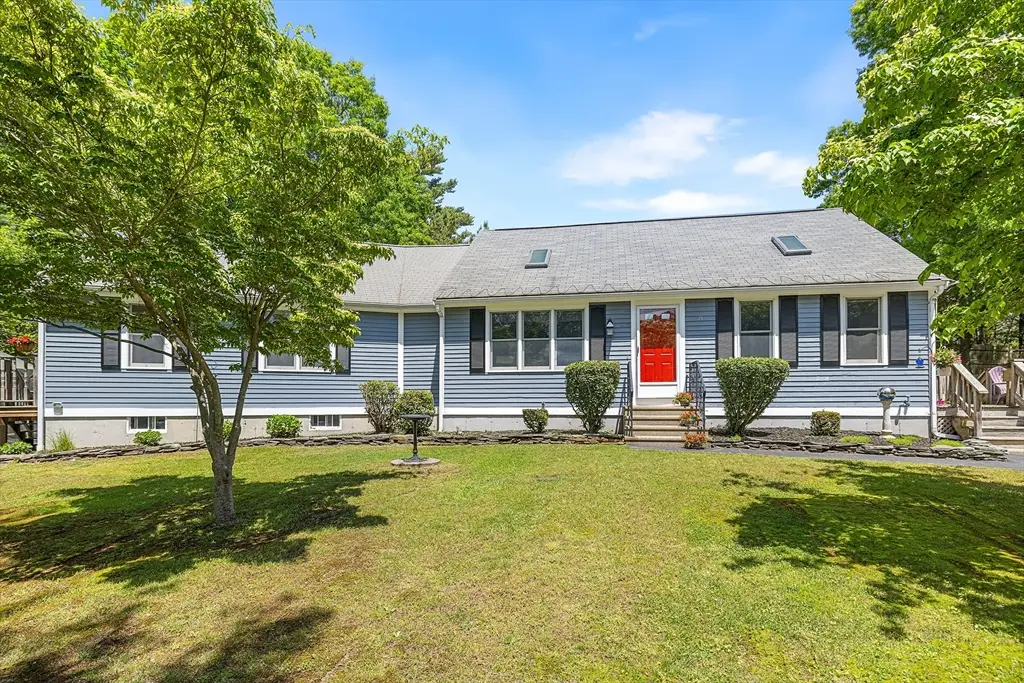 71 Cains Hill Dr, East Taunton, MA 02718 - #1