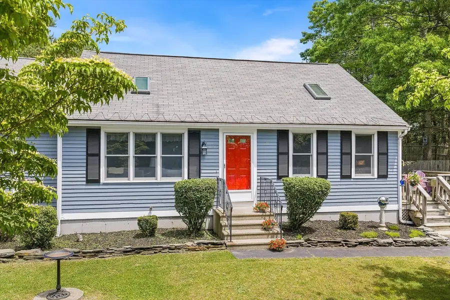71 Cains Hill Dr, East Taunton, MA 02718 - #2