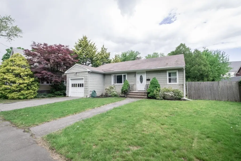 21 Salem St, Swampscott, MA 01907 - #1