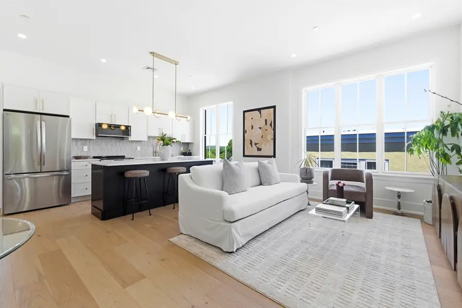 4471 Washington St #8, Boston, MA 02131 - #2