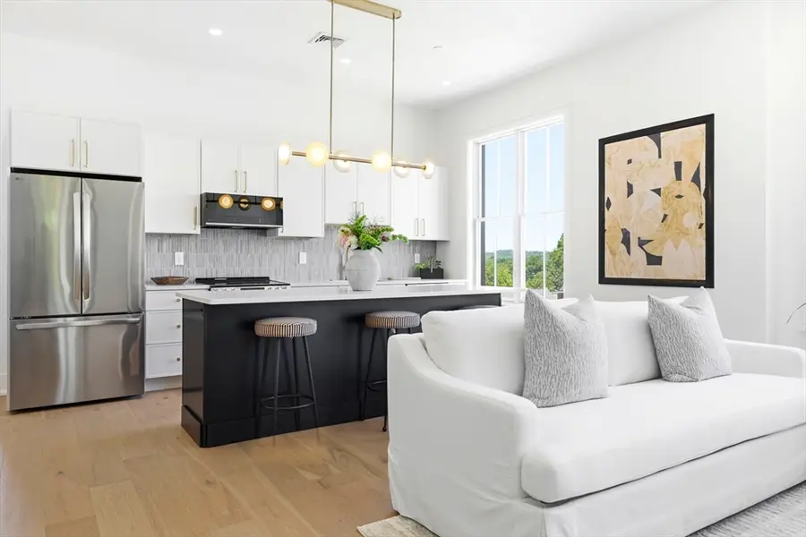 4471 Washington St #8, Boston, MA 02131 - #3
