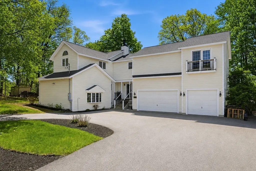 25 Thomas Pl, Leominster, MA 01453 - #1
