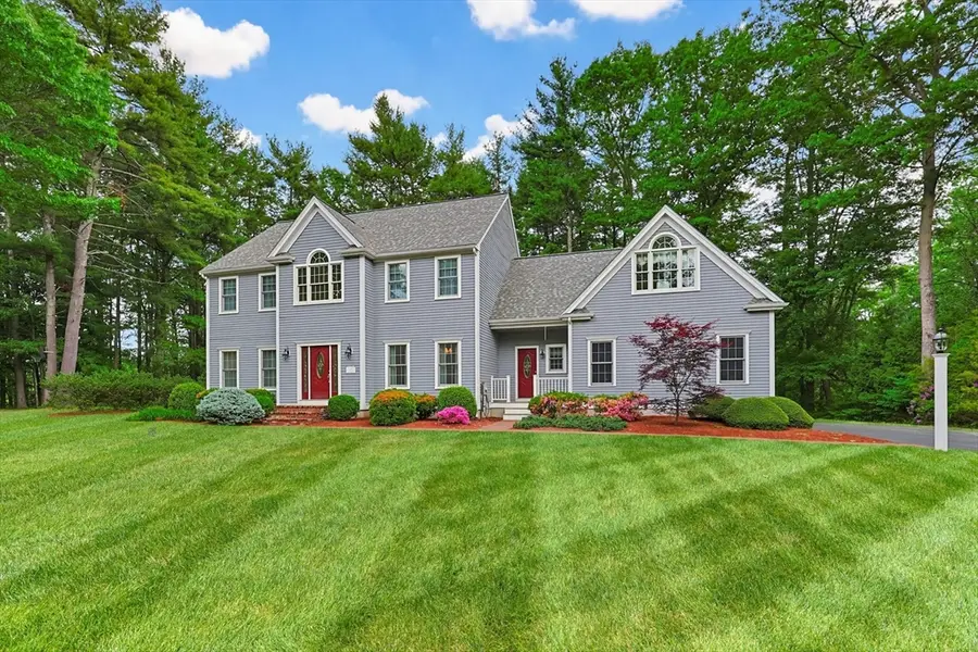 8 Douglas Dr, Mansfield, MA 02048 - #2