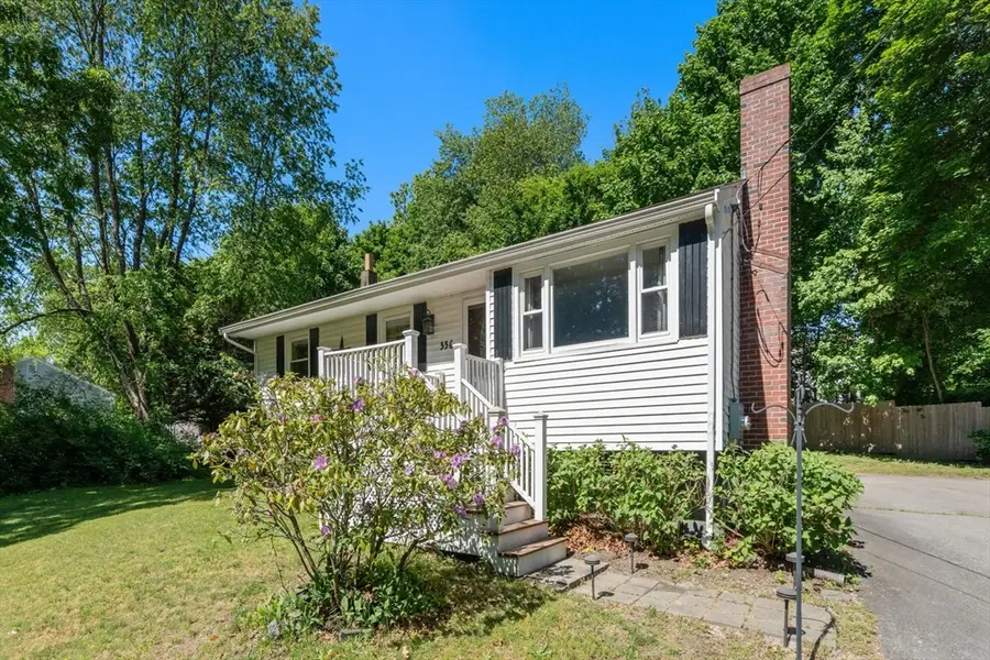 556 Monponsett St, Hanson, MA 02341 - #3