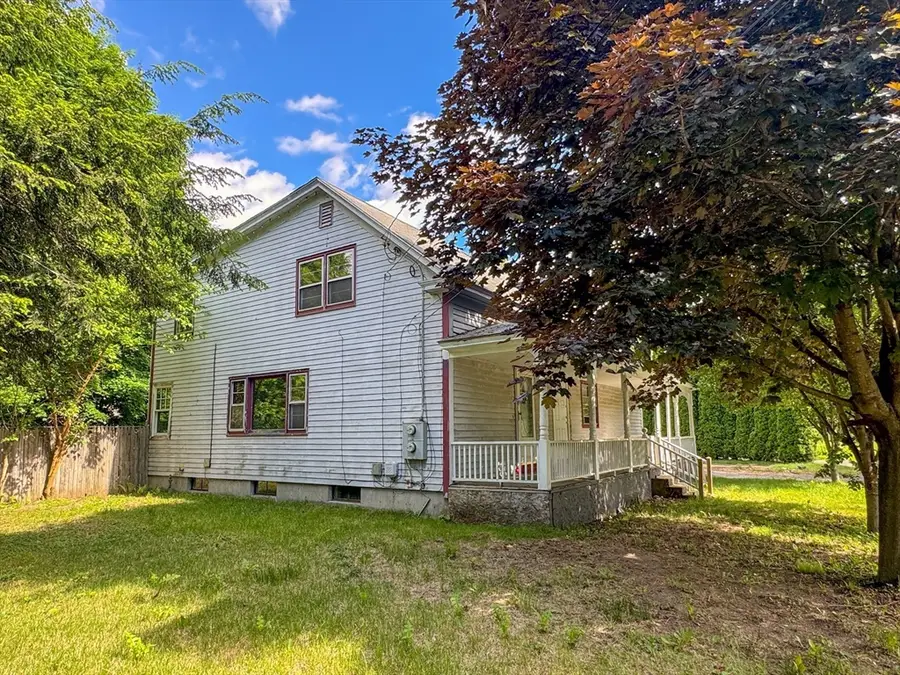 32 Margerie St, Westfield, MA 01085 - #3