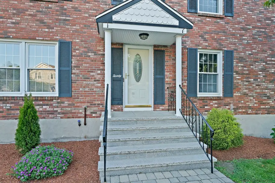 20 Cherry Ln, Braintree, MA 02184 - #2