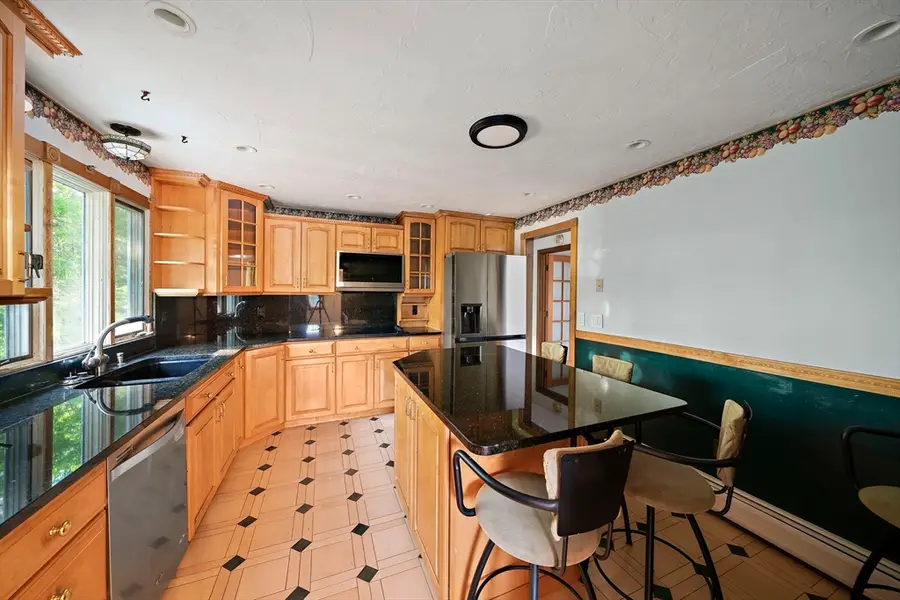 20 Cherry Ln, Braintree, MA 02184 - #3