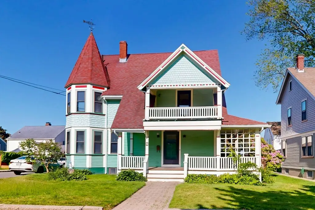 4 Woodside Park, Winthrop, MA 02152 - #1