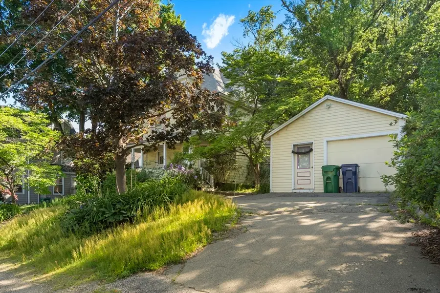 19 Rockwood Terrace, Auburndale, MA 02466 - #3