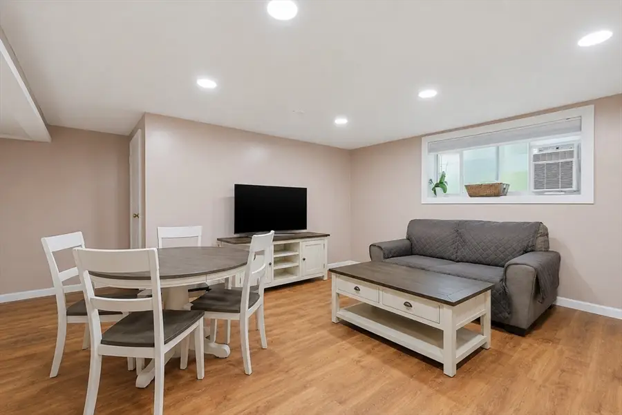 60 Bryon #1, Newton, MA 02467 - #3