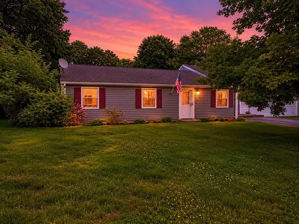 26 Ballard Street, Oxford, MA 01540