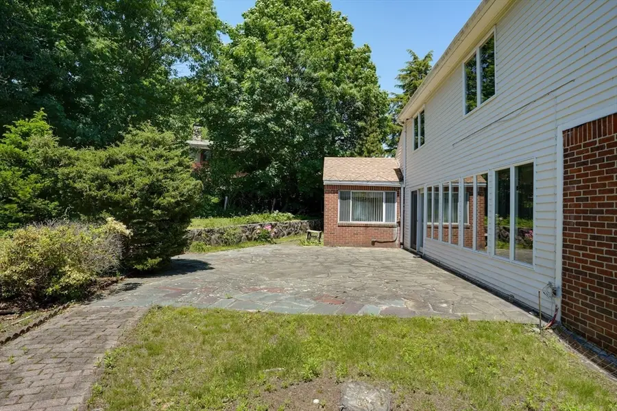 262 Clifton St, Belmont, MA 02478 - #3