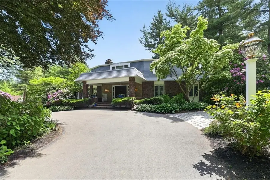 1 Grist Mill Lane, Hingham, MA 02043 - #2
