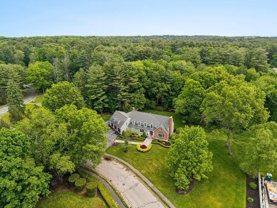 3 Russell Rd, Lynnfield, MA 01940 - #3