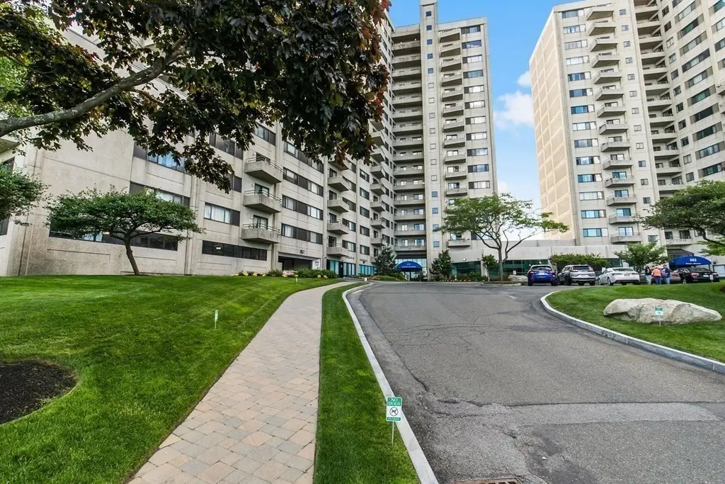 376 Ocean Ave #910, Revere, MA 02151 - #1