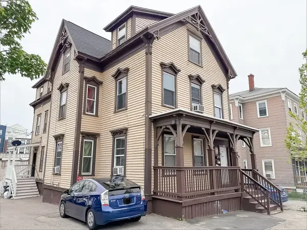 127 Austin St, Worcester, MA 01609