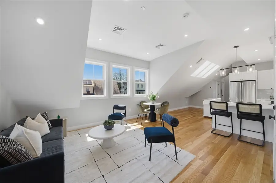 174 Walnut Street #3, Somerville, MA 02145 - #2