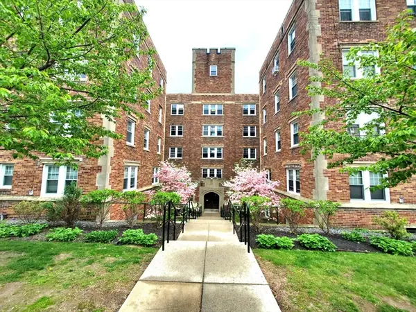 195 Thomas Burgin Parkway #505, Quincy, MA 02169