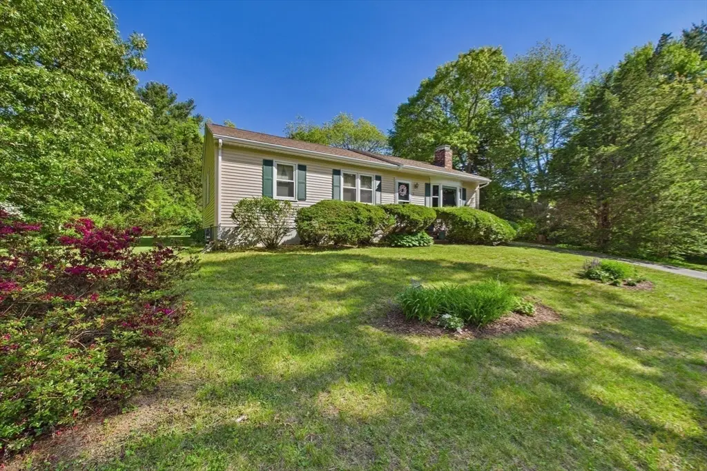 5 Barlow Ln, Mattapoisett, MA 02739 - #1