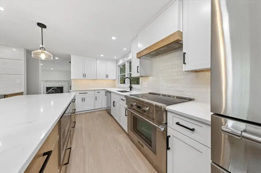 15 Pioneer Rd, Hingham, MA 02043 - #3