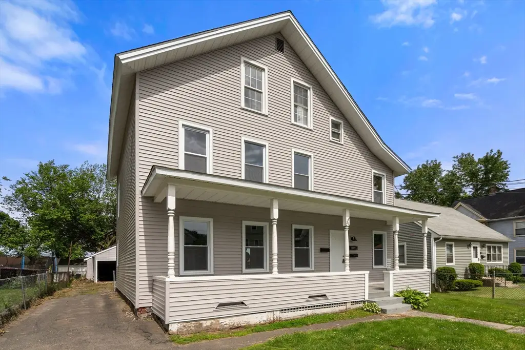 26 Vernon St, Holyoke, MA 01040 - #1