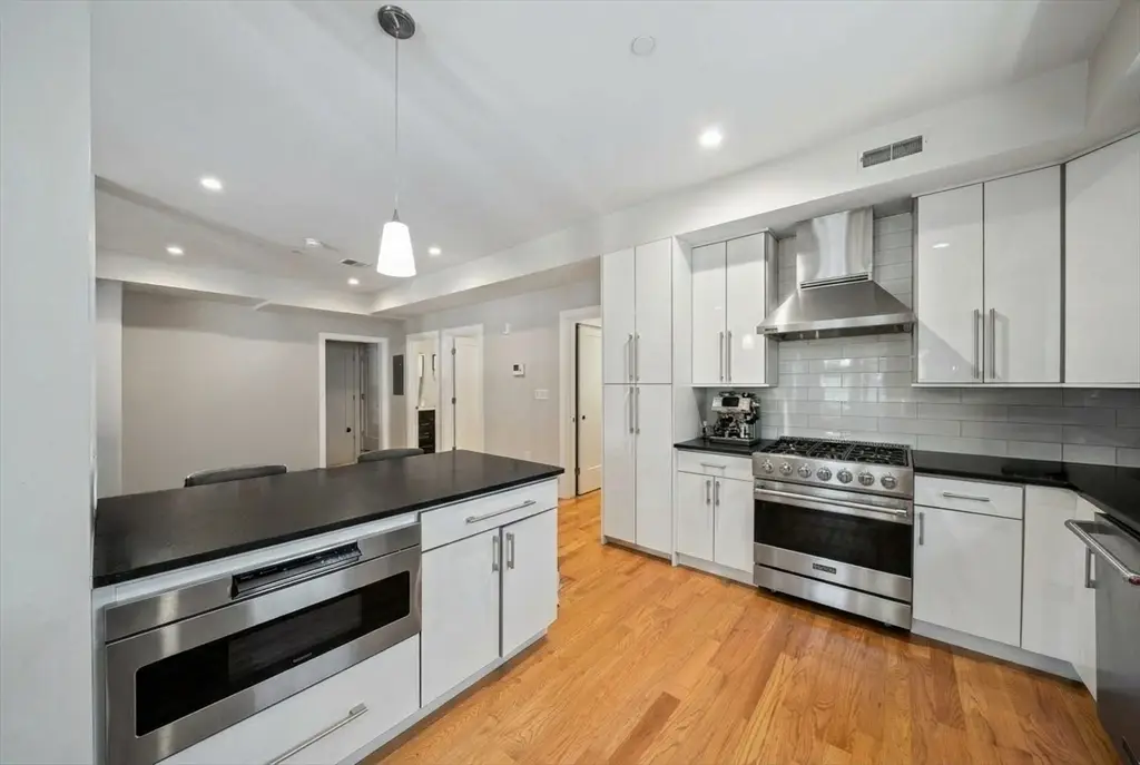 24 Rawson St #2, Boston, MA 02125 - #1