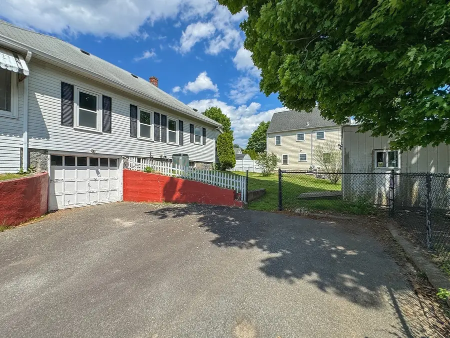 62 Fountain St, Braintree, MA 02184 - #3