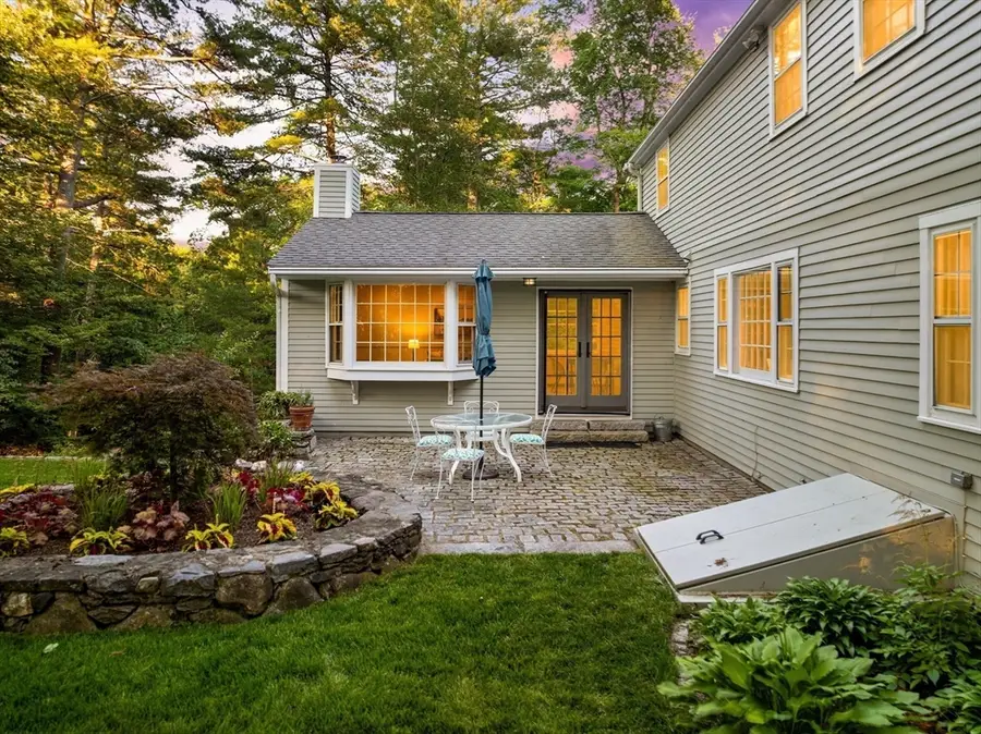 18 Isaac Davis Rd, Concord, MA 01742 - #3