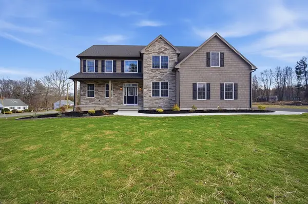 2 Scarlett Drive, East Longmeadow, MA 01028