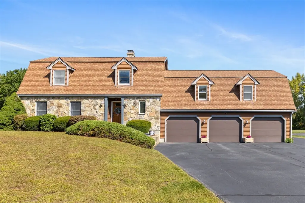 4 Indian Brook Rd, Ashland, MA 01721 - #1