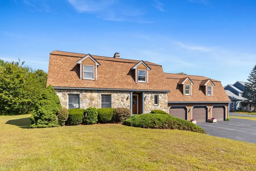 4 Indian Brook Rd, Ashland, MA 01721 - #3